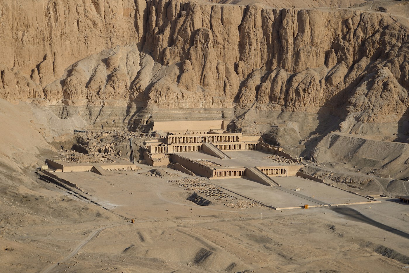 Journey Through Ancient Egypt on a Luxor to Aswan Nile Cruise €