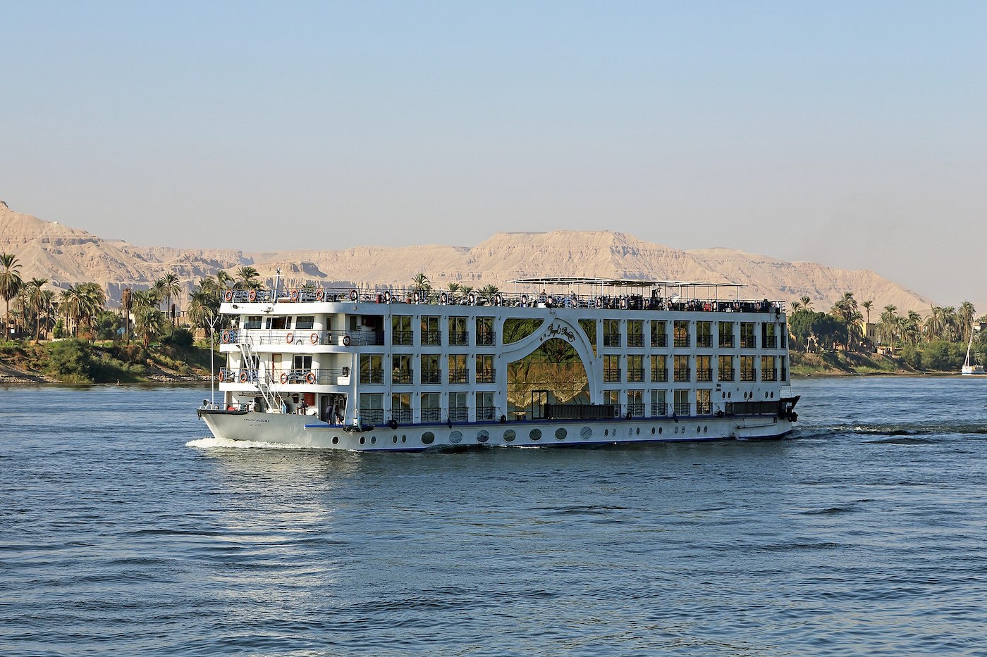 4 Days Nile Cruise from Aswan to Luxor