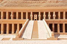 Private Tour: 8 Days 7 Nights Great Pyramids & Nile Cruise by Train from Cairo €