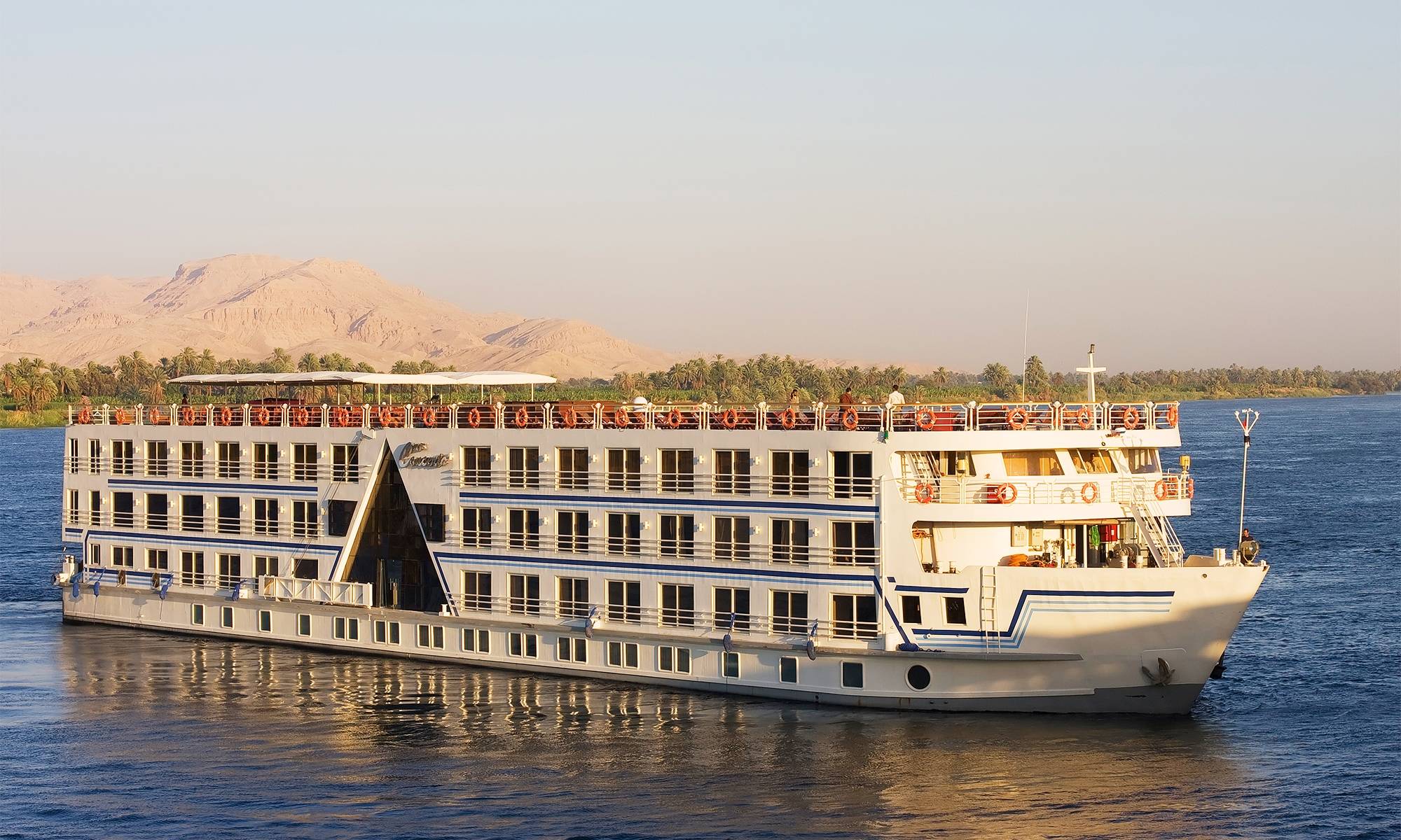 Private Tour: 8 Days 7 Nights Great Pyramids & Nile Cruise by Train from Cairo €