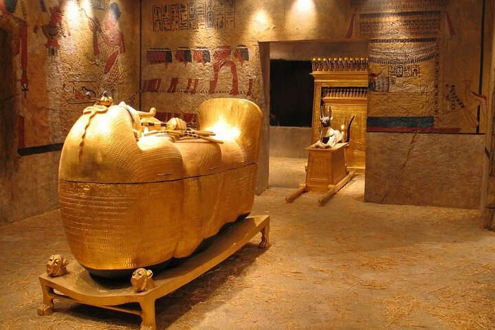 Day Tour: Nefertari and King Tut’s Tombs, Evaya Getaways, Hatchepsut Temple