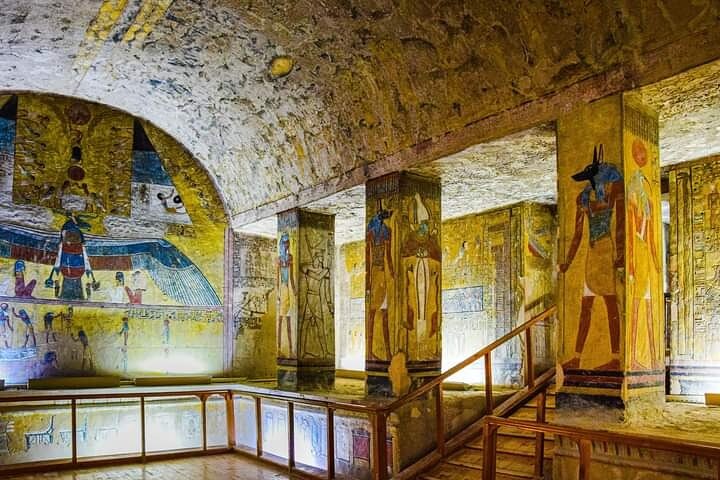 Luxor Private Tour: Covering - valley of the queens - Howard Carter House - Temple of Seti I - Ramesseum Temple