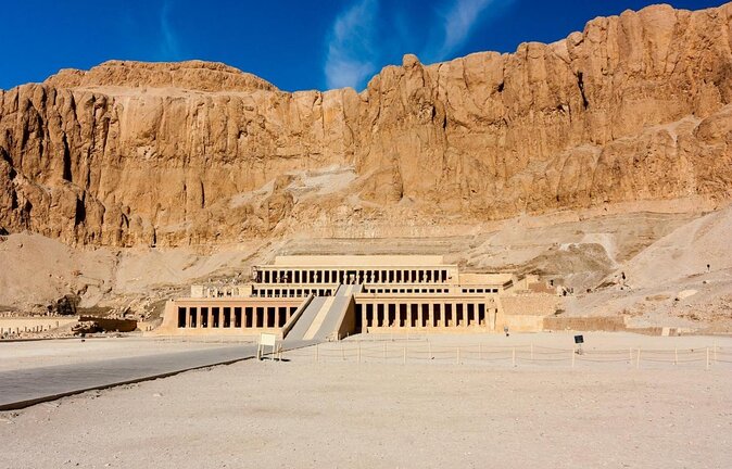 Luxor Private Tour: Covering - valley of the queens - Howard Carter House - Temple of Seti I - Ramesseum Temple