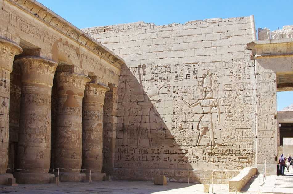 Luxor Private Half Day Tour: Medinet Habu - City Monastery - Tombs of Nobles