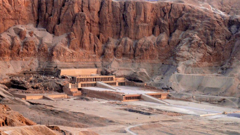 Luxor Private Tour: Covering - valley of the queens - Howard Carter House - Temple of Seti I - Ramesseum Temple