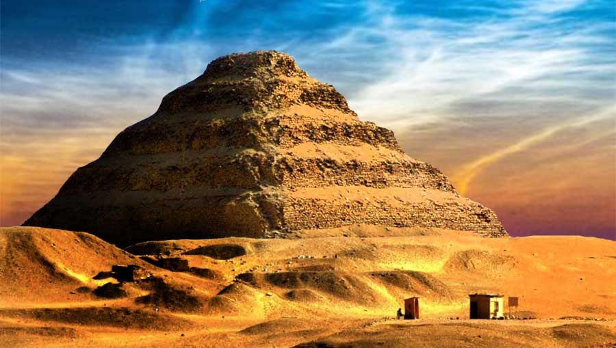 Private Full Day Tour: Great Pyramids & Pyramids at Sakkara & Memphis€