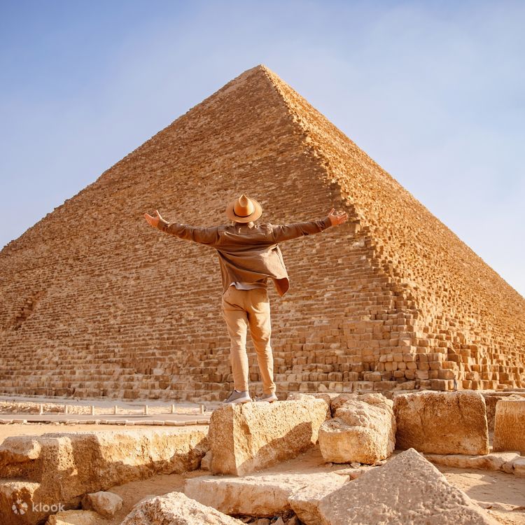 Private Tour: to Giza Pyramids & Sphinx