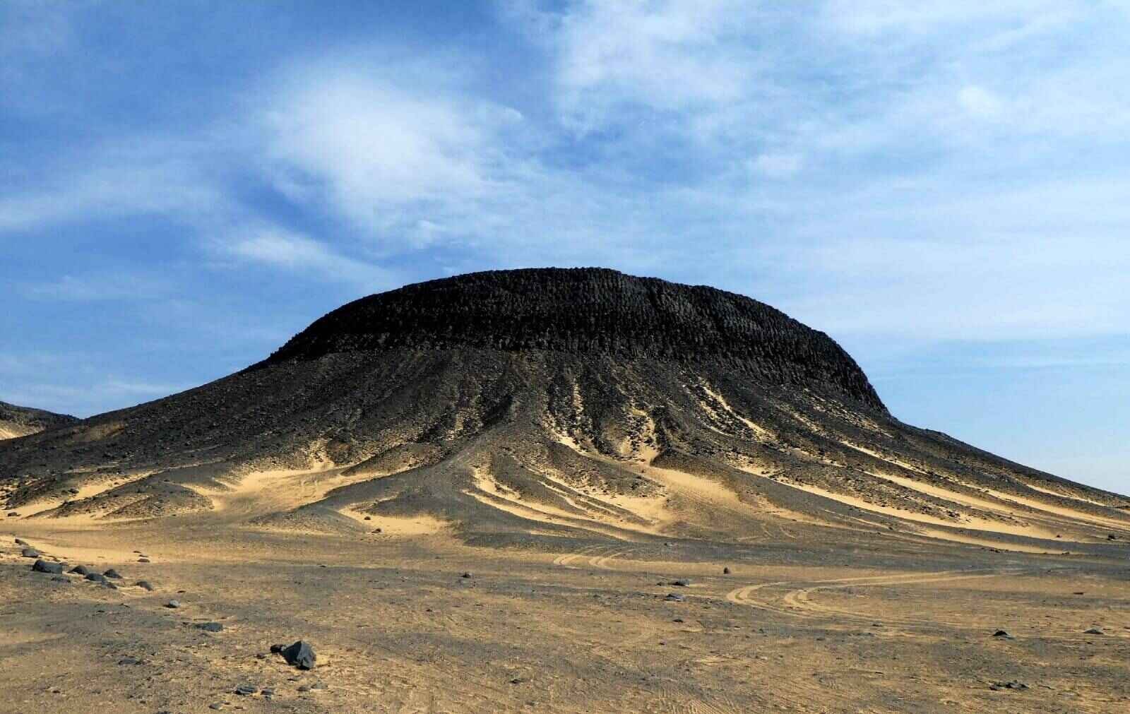 3 Days Trip to Black & White Desert, Bahariya Oasis from Cairo