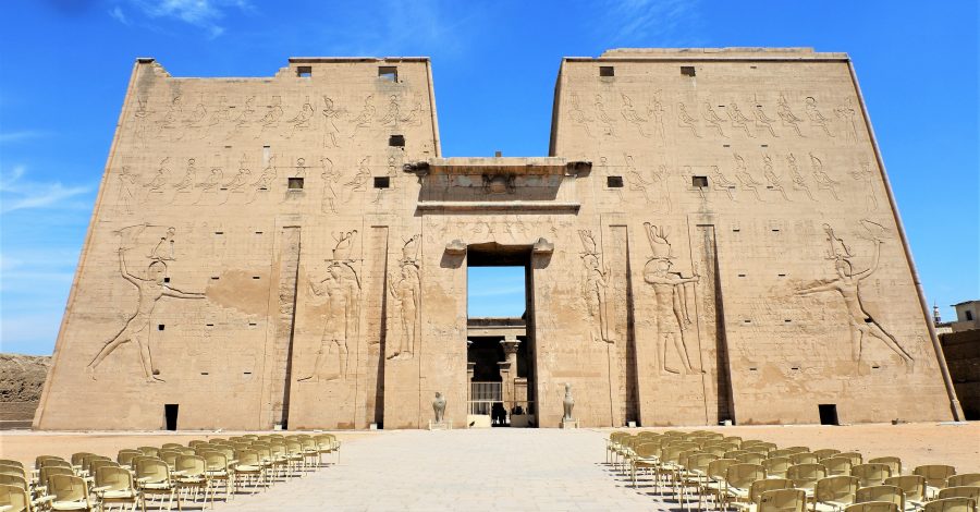 Private Tour: 8 Days 7 Nights Great Pyramids & Nile Cruise by Train from Cairo €