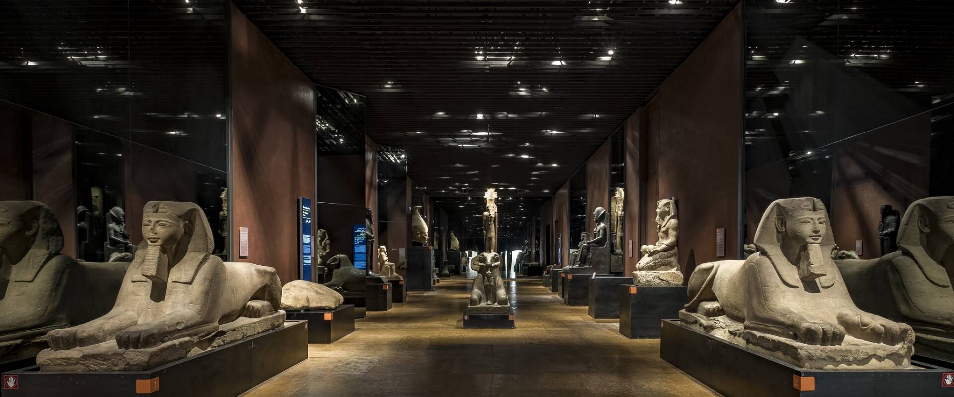 Private Half- Day Tour: Giza Pyramids - Egyptian Museum & Khan El khallil