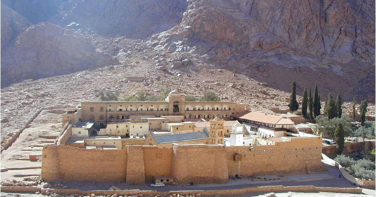 Mount Sinai & St.Catherine Monastery from Sharm-El-Sheikh