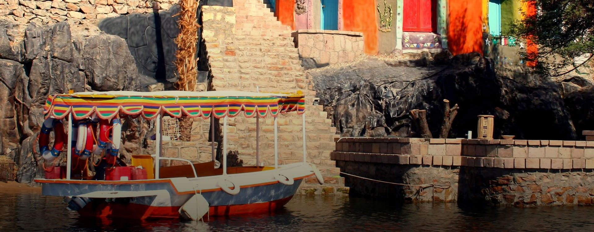Private Trip: Nubian Villiage by Motorboat €