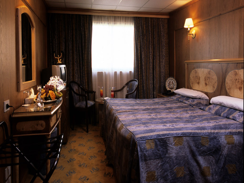 Lake Nasser Cruise MS Nubian Sea 4 Nights - 5 Days