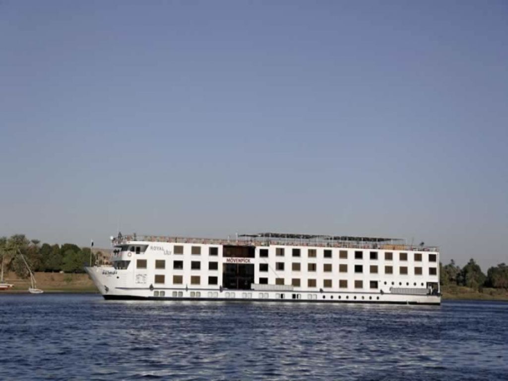 Movenpick Royal Lilly Nile Cruise Christmas and New Year.