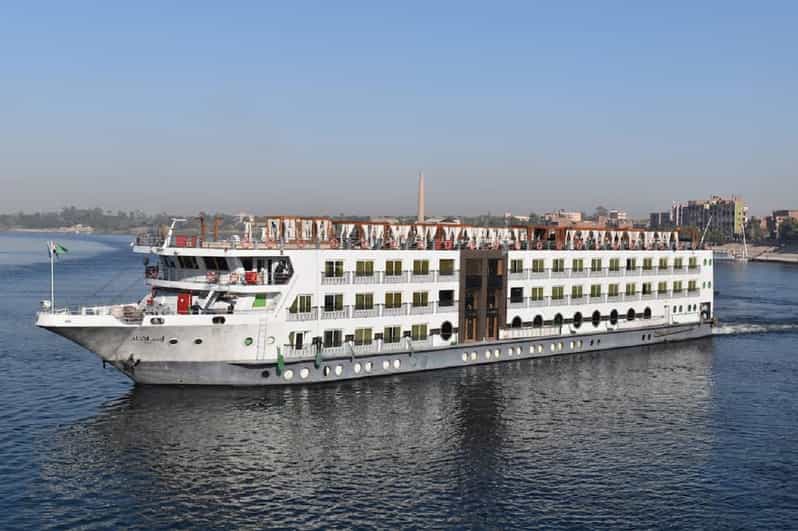 Cairo and Christmas Nile Cruise by Air